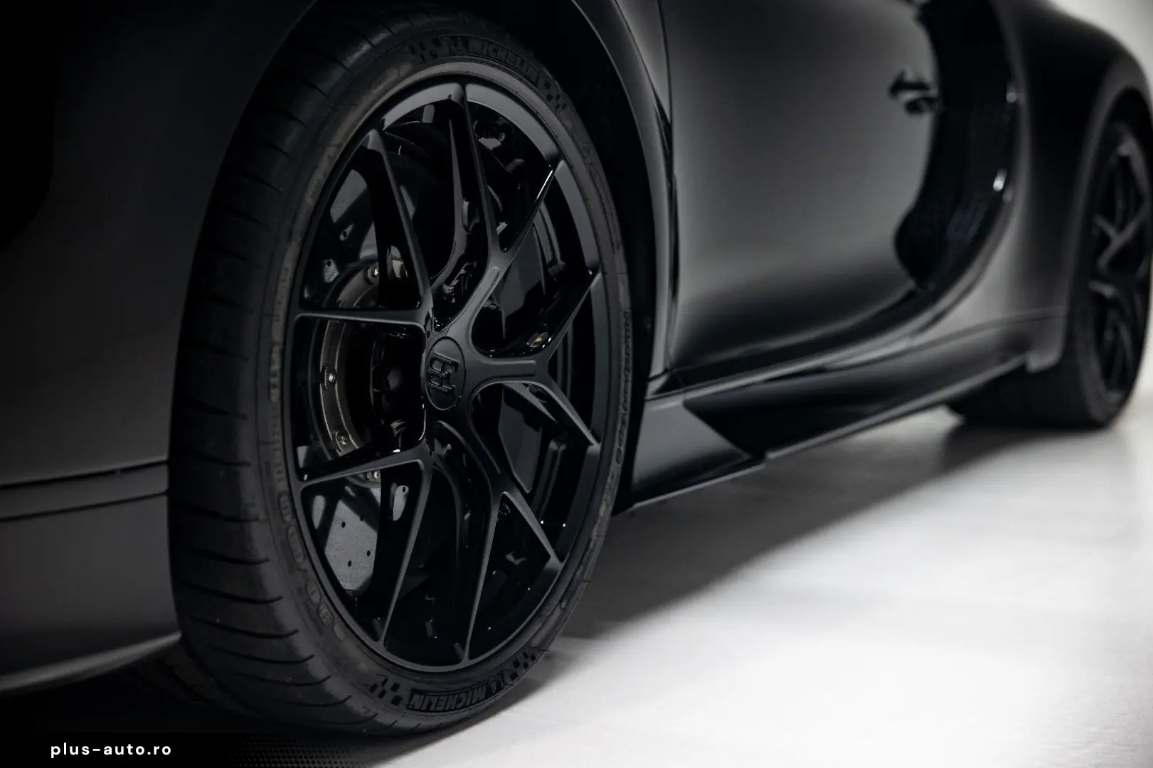 BUGATTI Chiron  SPORT