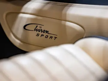 BUGATTI Chiron  SPORT