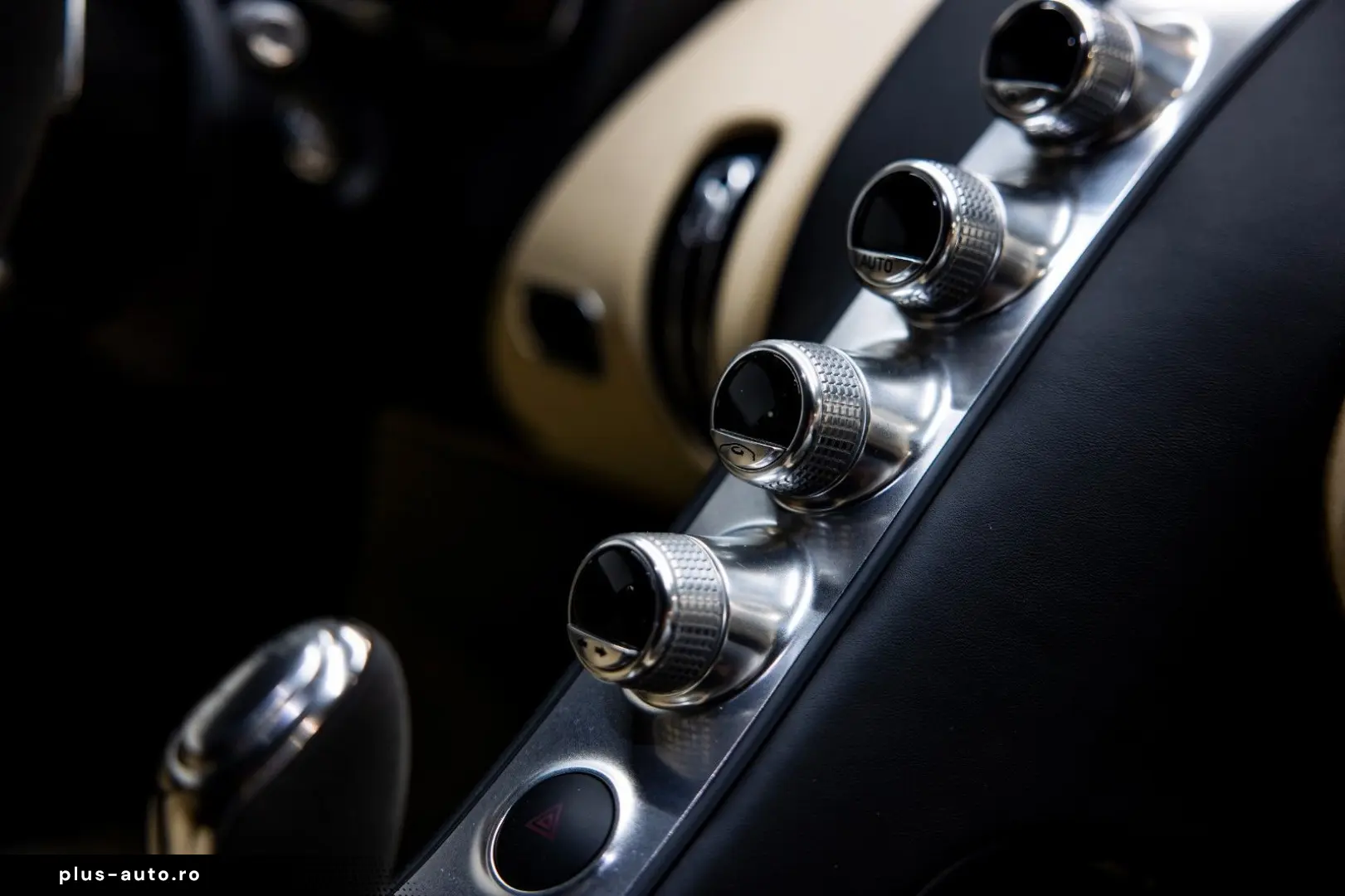 BUGATTI Chiron  SPORT
