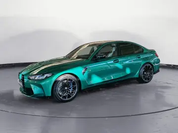 BMW M3 Competition   510 CP • HARMAN • HUD • CARBON ROOF