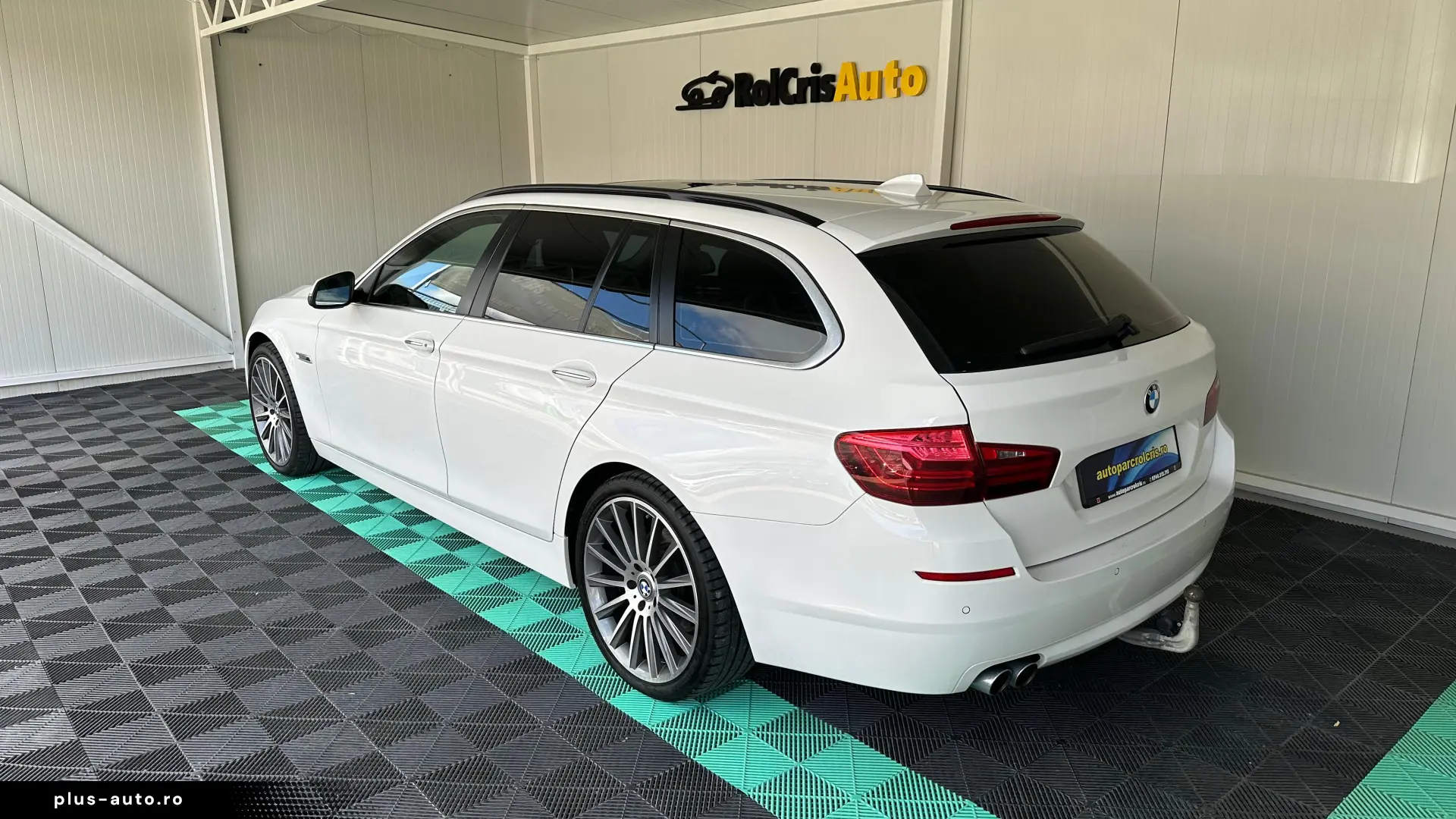 BMW Seria 5 SW 520d 2.0 Diesel 190 CP An 2017