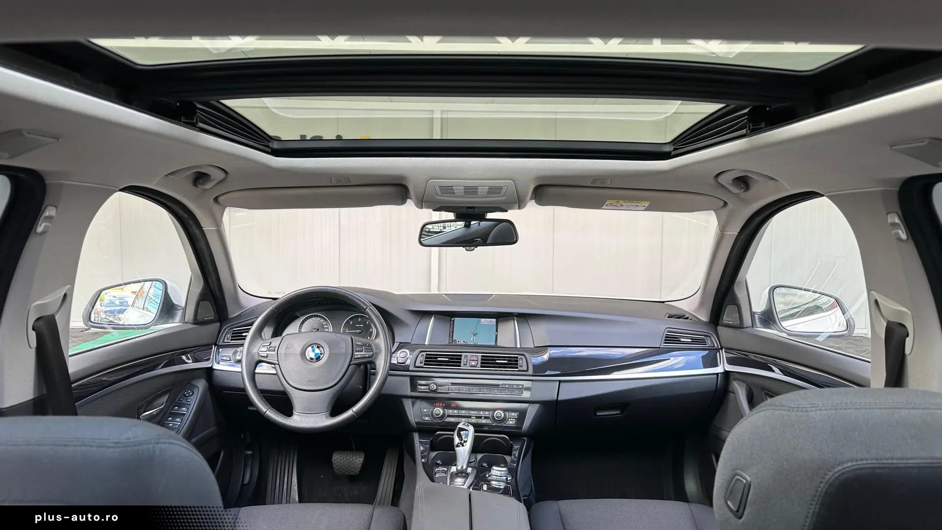 BMW Seria 5 SW 520d 2.0 Diesel 190 CP An 2017