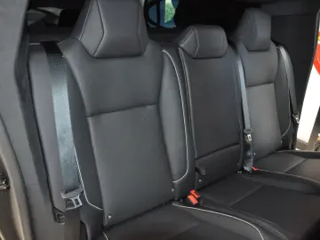 TESLA CYBERTRUCK