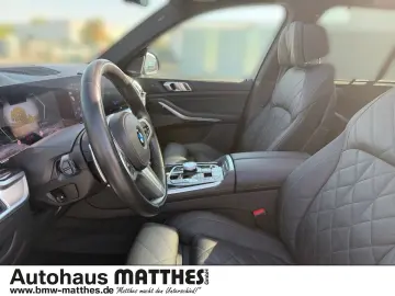 BMW X5 xDrive30d M Sport Pro LED AHK Pano Massagesit