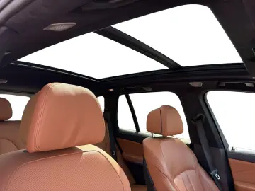 BMW X5 xDrive45e AHK Laser 360  HEAD-UP PANO RFK TV
