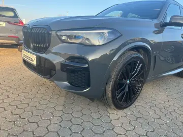 BMW X5 40d M Sport xDrive Laser HUD AHK Navi Leder