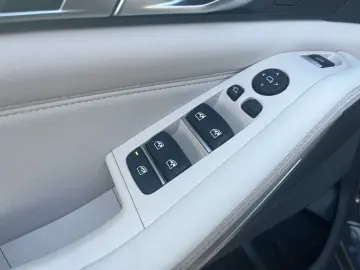 BMW X5 40d M Sport xDrive Laser HUD AHK Navi Leder