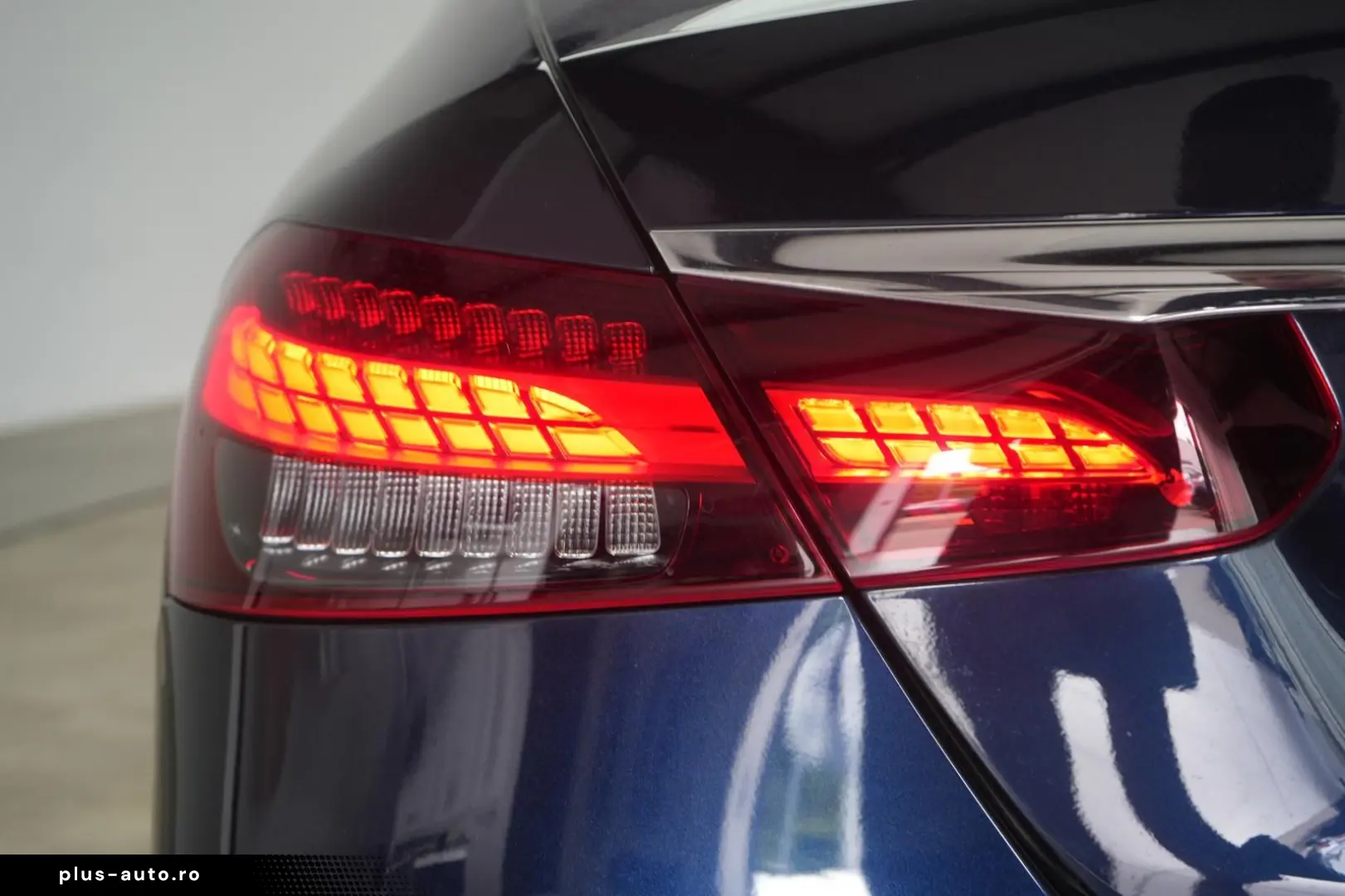 MERCEDES-BENZ E 400 d 4Matic 9G-Tronic