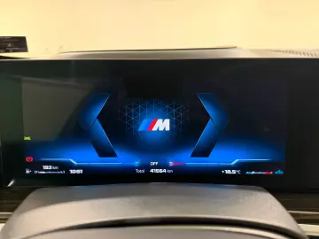 BMW X6 M60i xDrive   B&W DIAMOND • SKY LOUNGE • MASSAGE