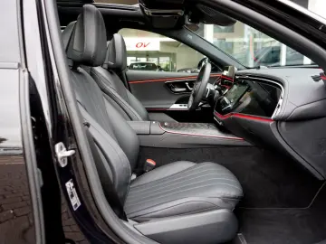 MERCEDES-BENZ E 300e 4M AMG Premium H-Lenkung Hypers…