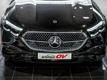 MERCEDES-BENZ E 300e 4M AMG Premium H-Lenkung Hypers…