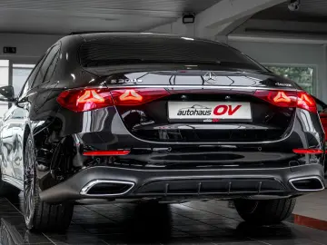 MERCEDES-BENZ E 300e 4M AMG Premium H-Lenkung Hypers…