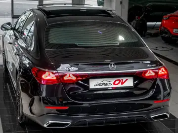 MERCEDES-BENZ E 300e 4M AMG Premium H-Lenkung Hypers…