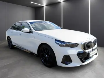 BMW 520i M SPORT
