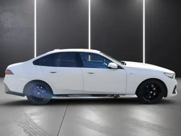 BMW 520i M SPORT