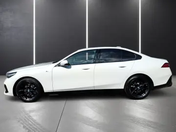 BMW 520i M SPORT