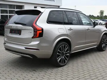 VOLVO XC90 T8 AWD Ultra Dark Facelift 360  LUFT VOLL