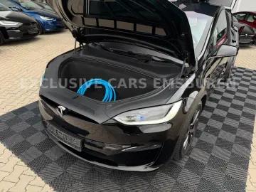 TESLA MODEL X PALLADIUM   WHITE SEAT   MATRIX   AP 4