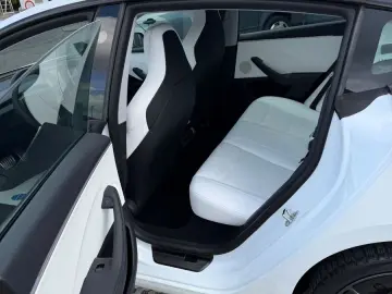 TESLA Model 3 Performance Long Range Dual AWD