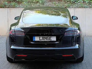 TESLA Model S Dual Motor Performance