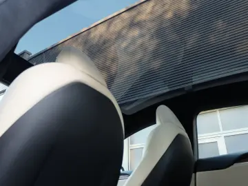 TESLA Model S Dual Motor Performance