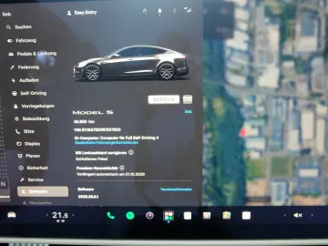 TESLA Model S Dual Motor Performance