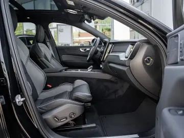Volvo XC60 T6 Ultra Black Edition 360