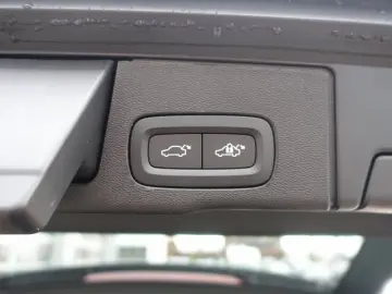 Volvo XC60 Black Edition B5 AWD