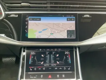 AUDI Q8 55 TFSI e quattro