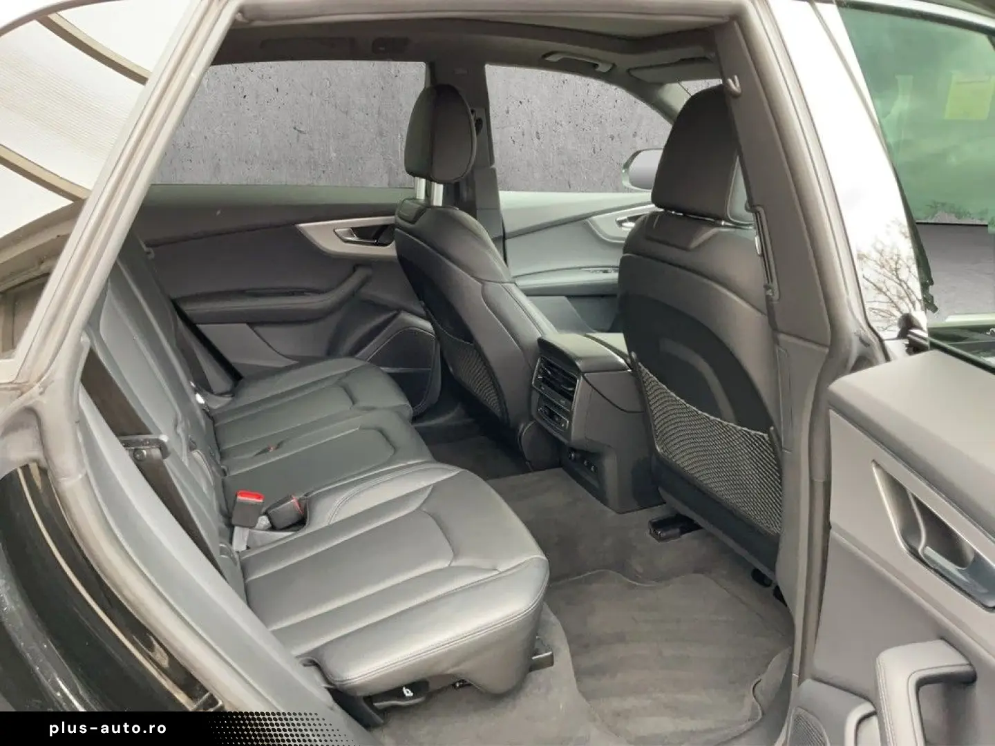 AUDI Q8 55 TFSI e quattro