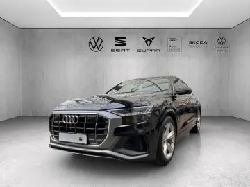 AUDI Q8 55 TFSI e quattro