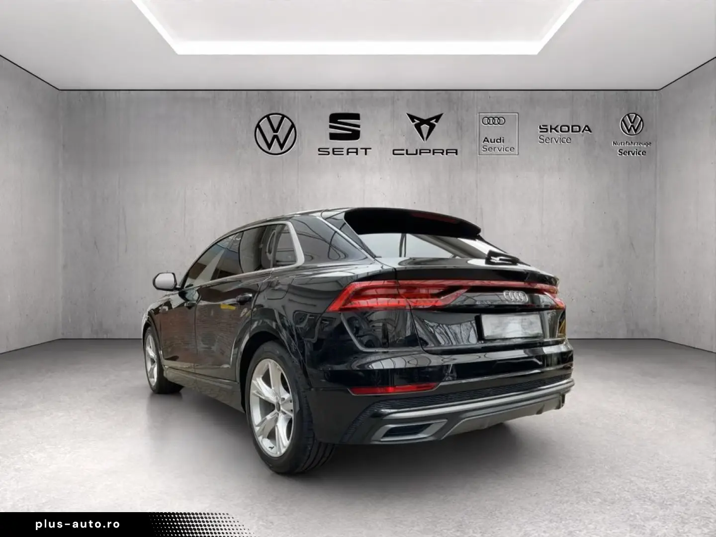 AUDI Q8 55 TFSI e quattro