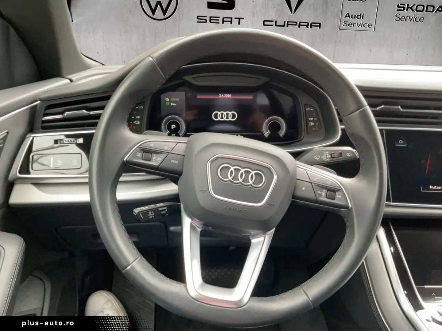 AUDI Q8 55 TFSI e quattro