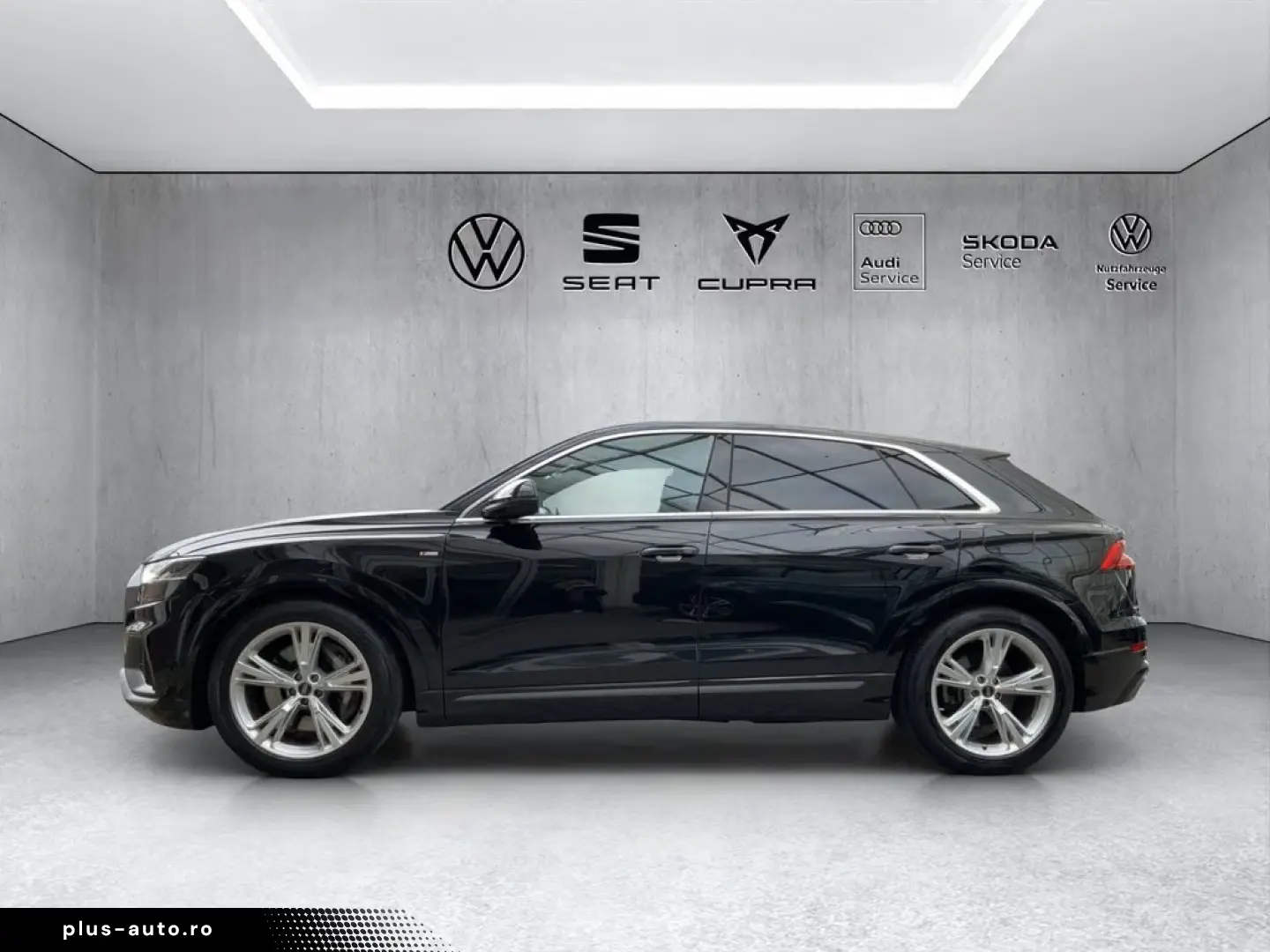 AUDI Q8 55 TFSI e quattro