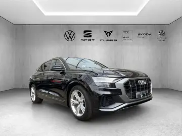 AUDI Q8 55 TFSI e quattro