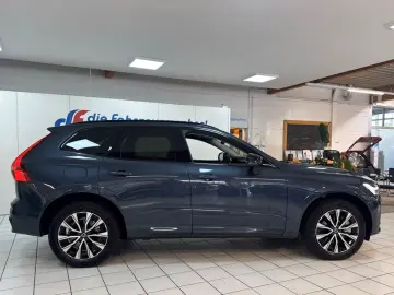 Volvo XC60 T8 Plus Dark Recharge Plug-In Hybrid
