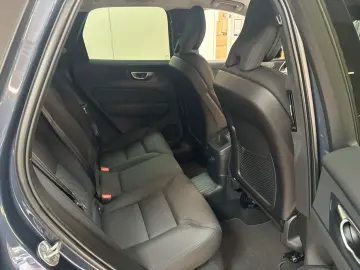 Volvo XC60 T8 Plus Dark Recharge Plug-In Hybrid