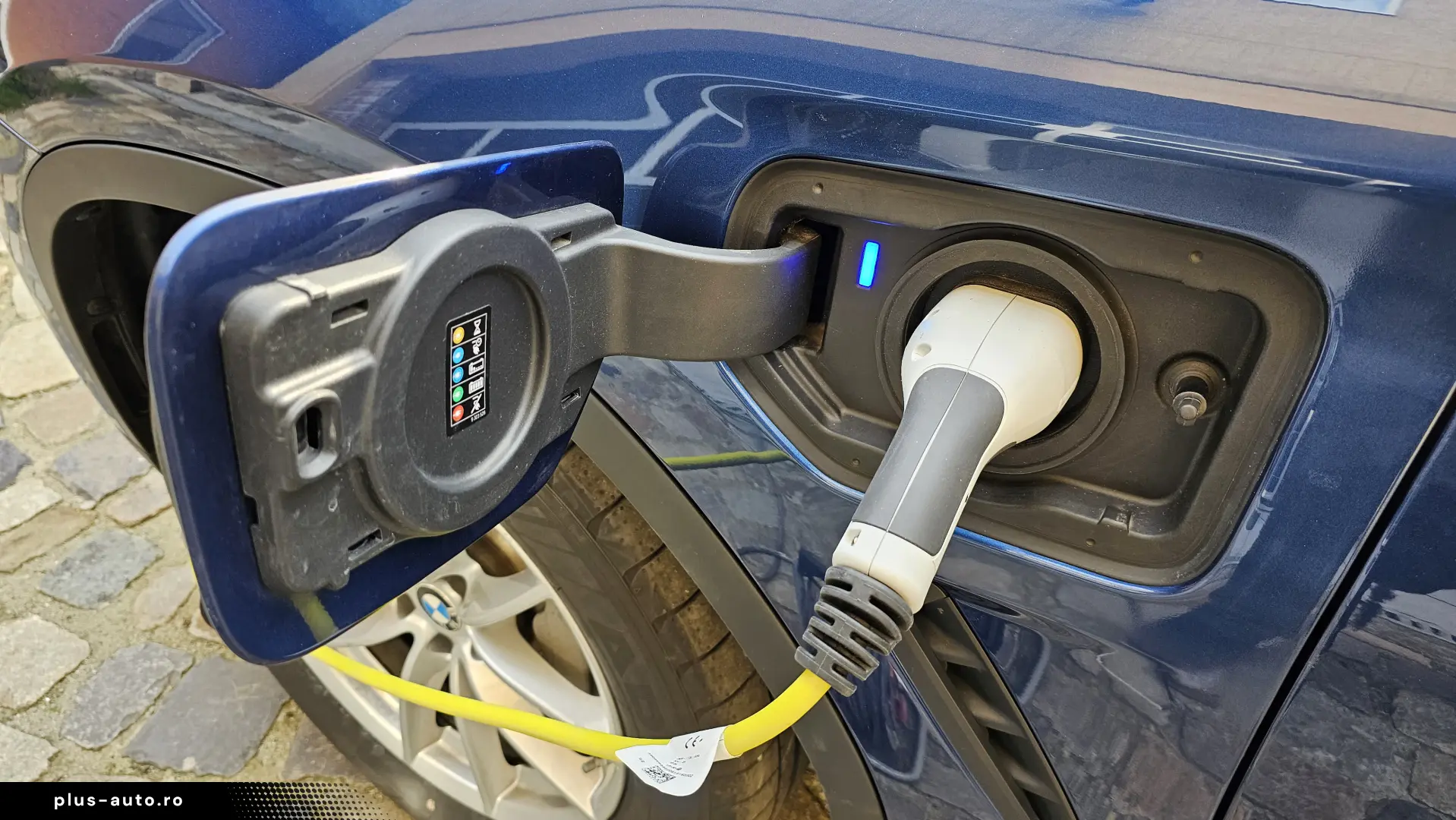 BMW X3 xDrive30e Plug-in Hybrid • Nov. 2020 • 93.000 km