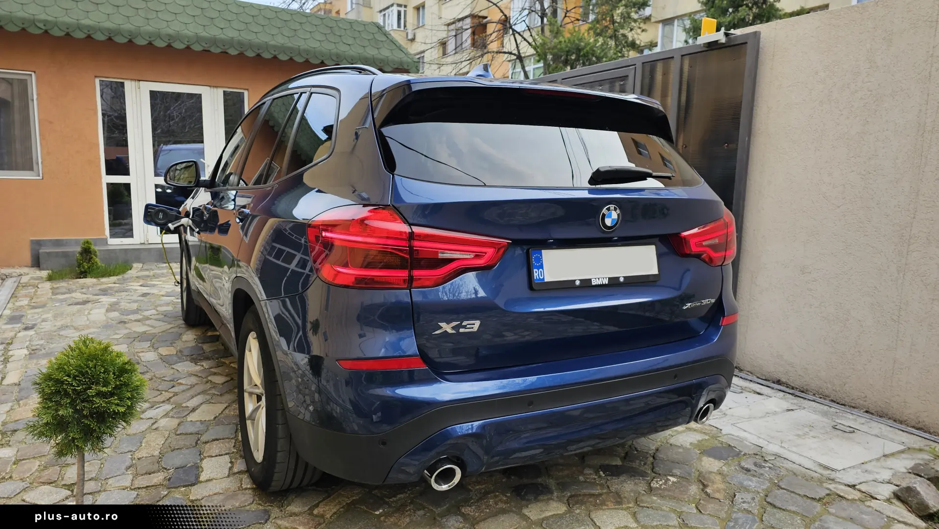 BMW X3 xDrive30e Plug-in Hybrid • Nov. 2020 • 93.000 km