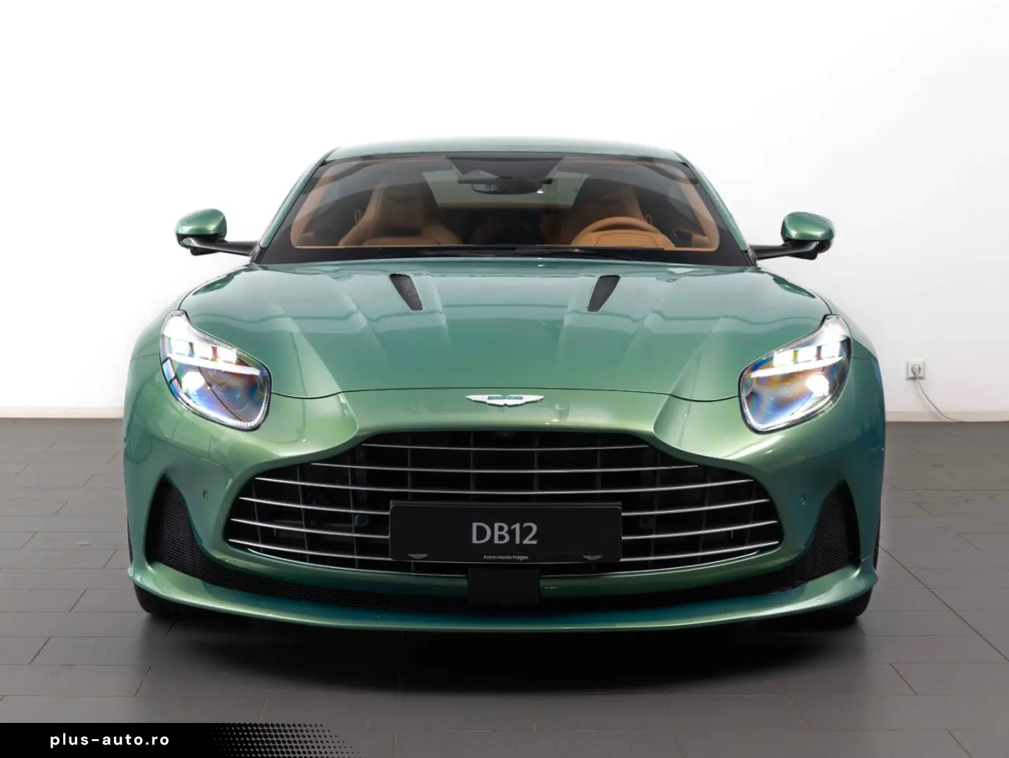 ASTON MARTIN DB12 4.0 V8
