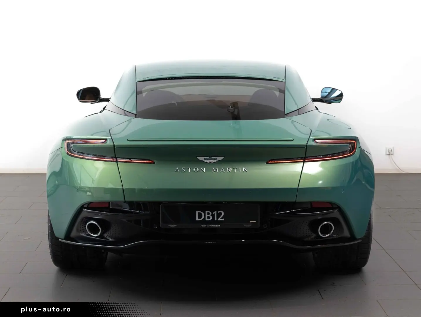 ASTON MARTIN DB12 4.0 V8