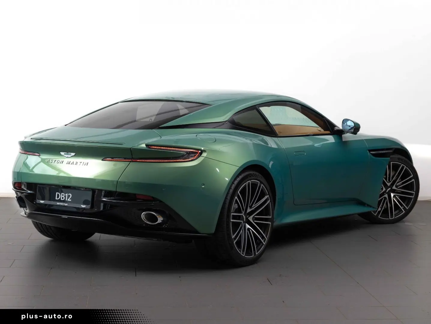 ASTON MARTIN DB12 4.0 V8