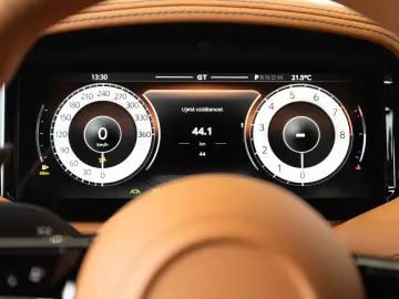 ASTON MARTIN DB12 4.0 V8