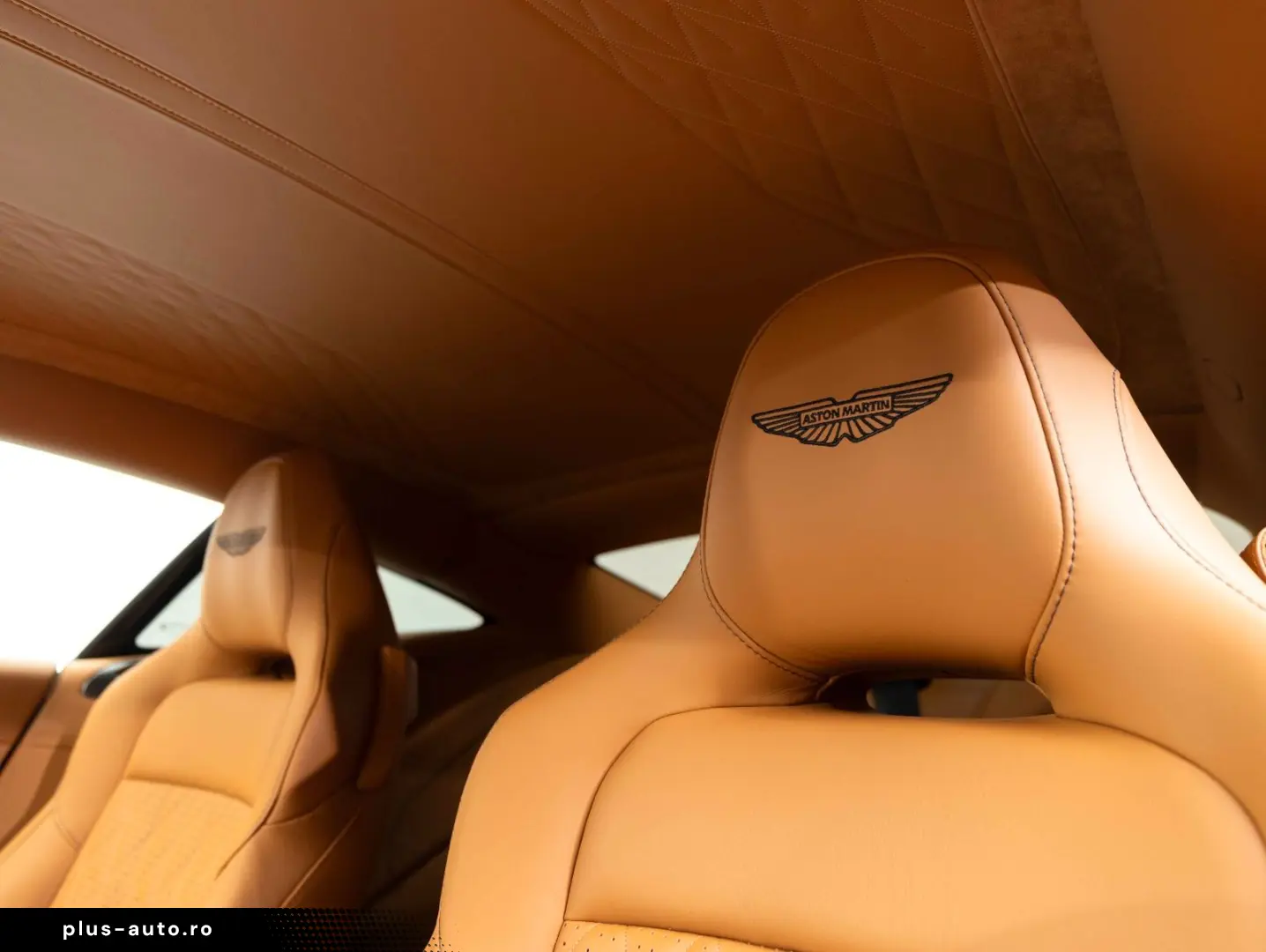 ASTON MARTIN DB12 4.0 V8