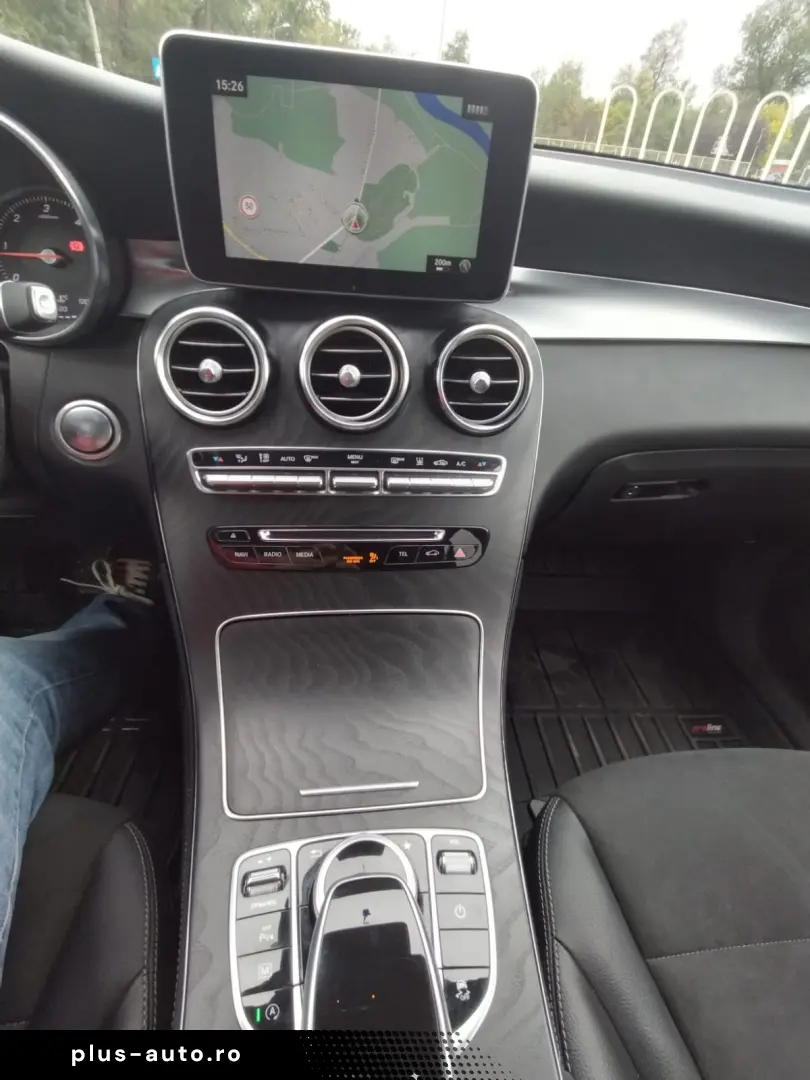 Mercedes-Benz GLC 220