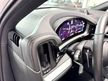 PORSCHE CAYENNE E-HYBRID B-DISPLAY MASSAGE HD-MATRIX 22