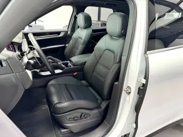 PORSCHE CAYENNE E-HYBRID B-DISPLAY MASSAGE HD-MATRIX 22