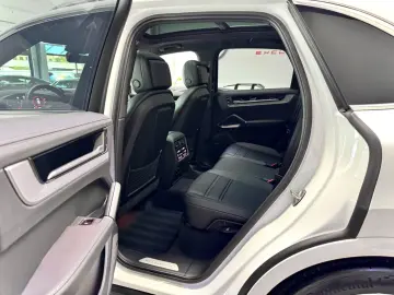 PORSCHE CAYENNE E-HYBRID B-DISPLAY MASSAGE HD-MATRIX 22