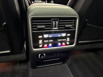 PORSCHE CAYENNE E-HYBRID B-DISPLAY MASSAGE HD-MATRIX 22