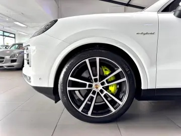 PORSCHE CAYENNE E-HYBRID B-DISPLAY MASSAGE HD-MATRIX 22